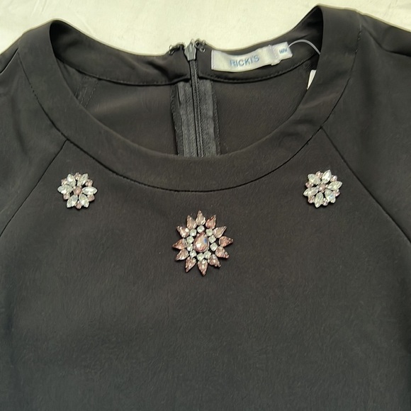 NWT Ricki’s Jewelled Detail Top - Picture 2 of 6